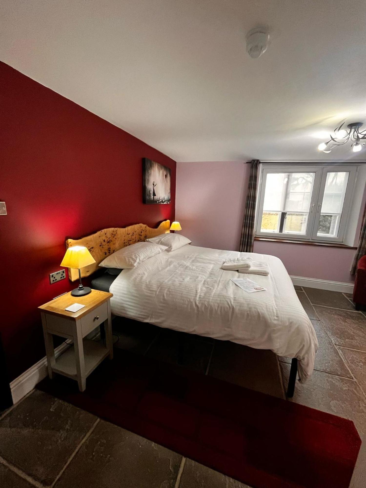 Old Manor House 5*